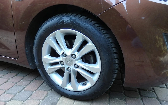 Hyundai I30 cena 32990 przebieg: 163000, rok produkcji 2014 z Dukla małe 667